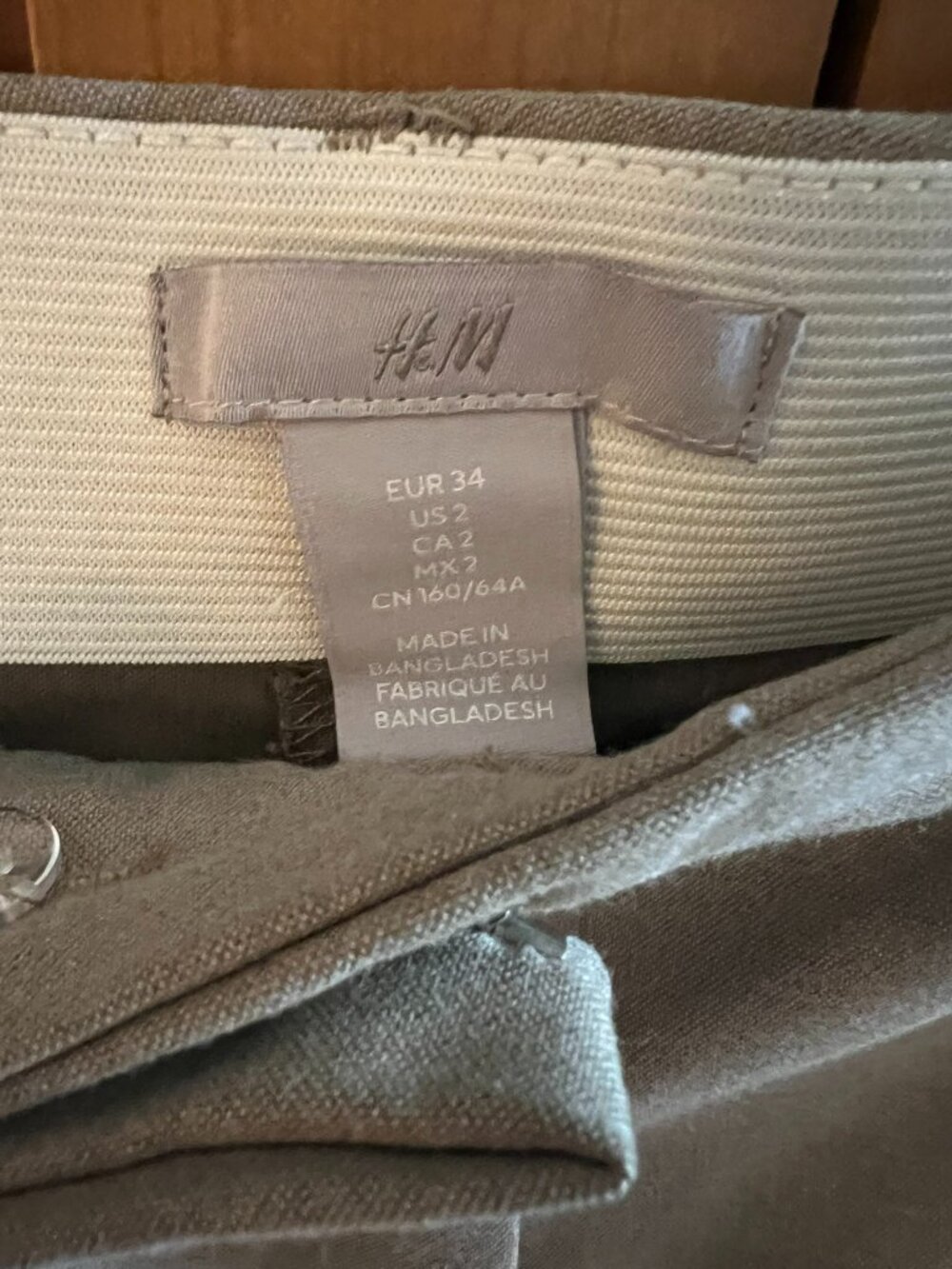 H&M Wide Leg Pleated Trousers in Taupe - Picture 3 of 5